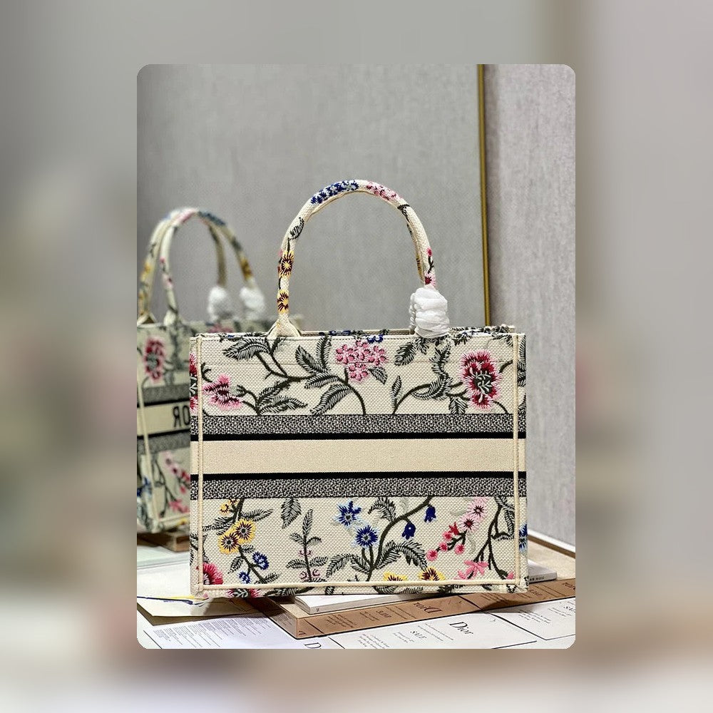 Anum Bags Detail