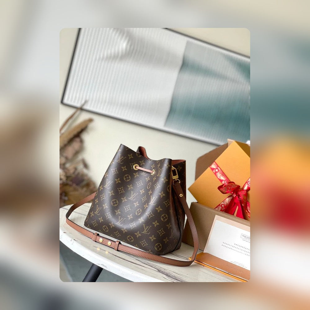 Anum Bags Detail