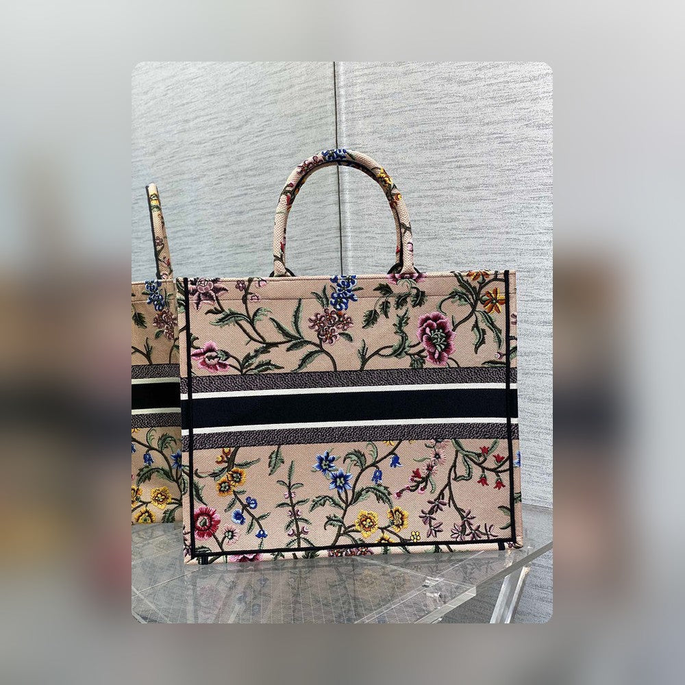 Anum Bags Detail