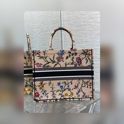 Anum Bags Detail