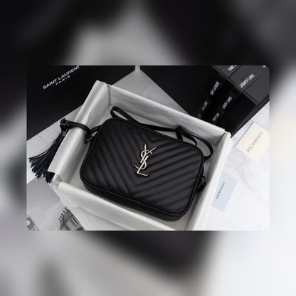 Anum Bags Detail
