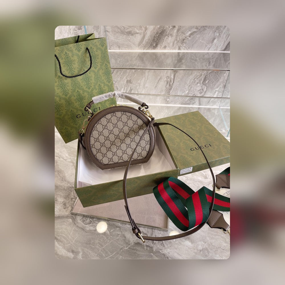 Anum Bags Detail