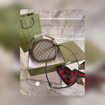 Anum Bags Detail