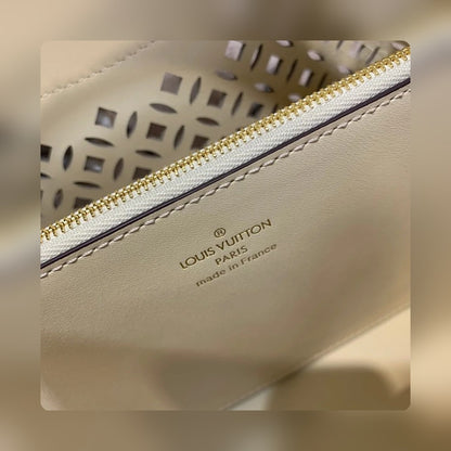 Anum Bags ln Luxury Bag --58702