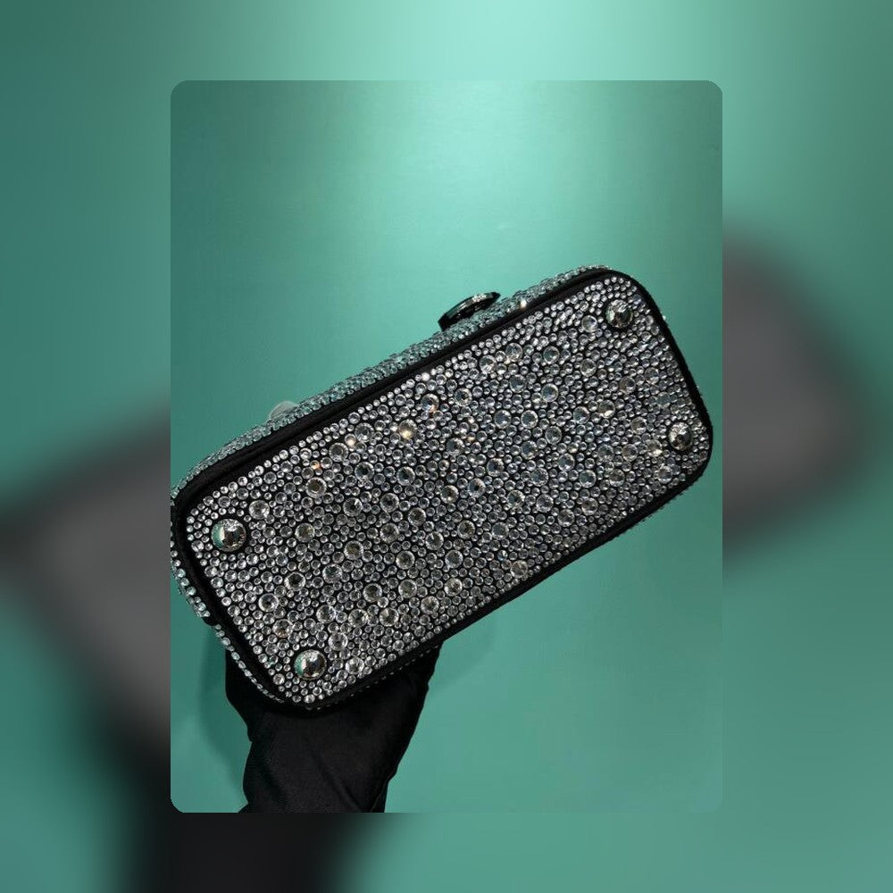 Anum Bags Detail