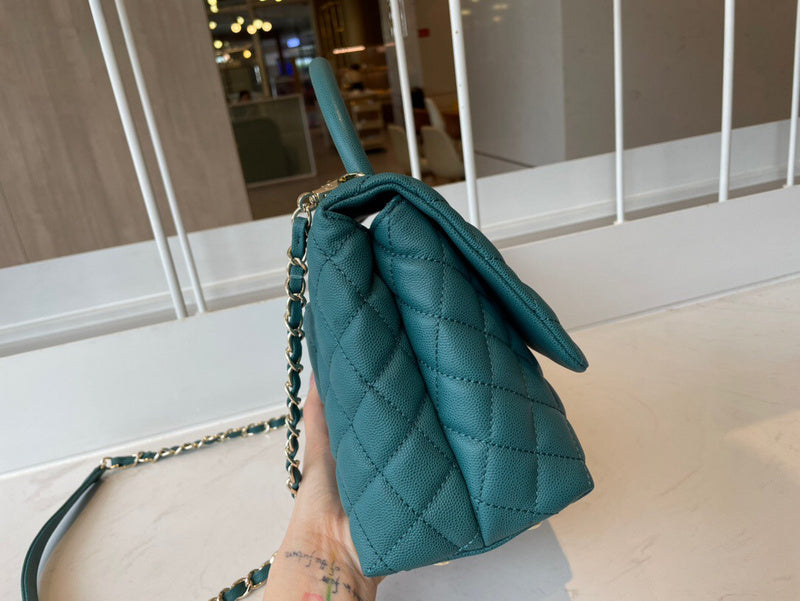 Anum Bags Detail