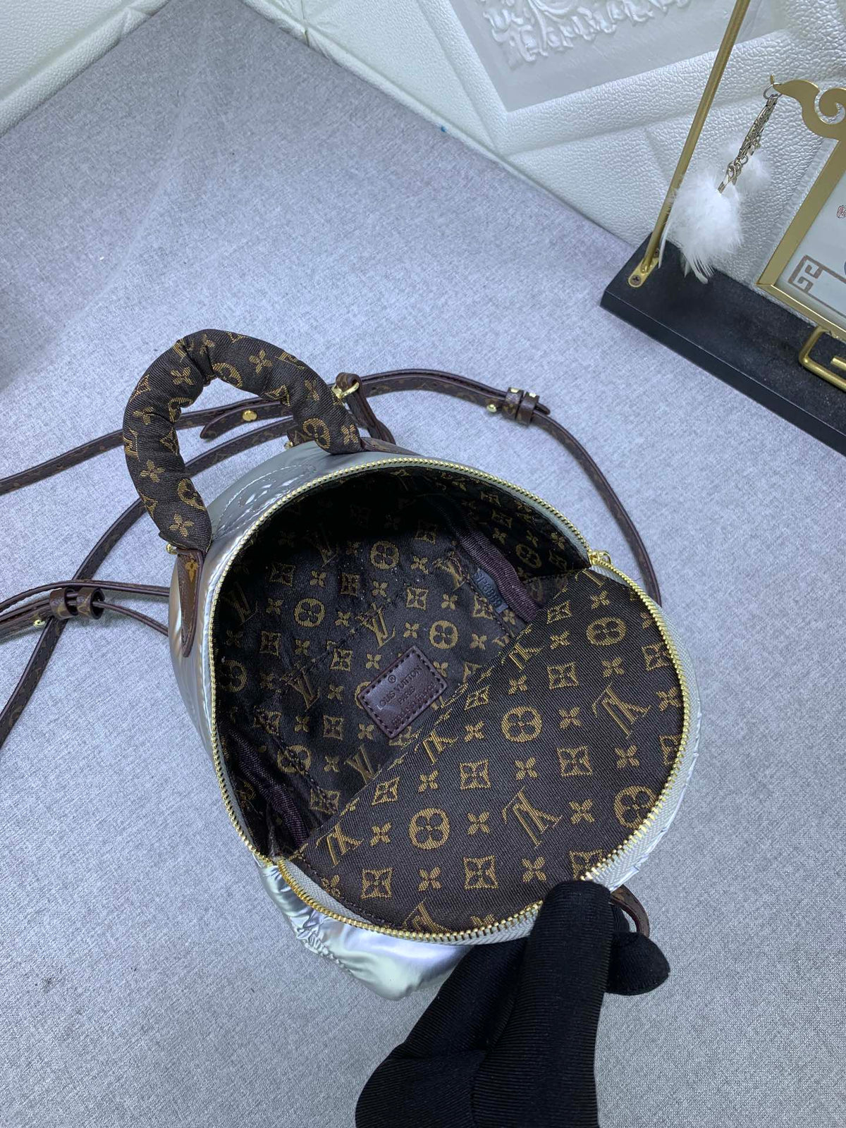 Anum Bags Detail