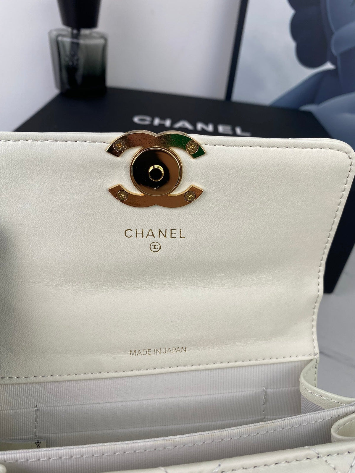 Anum Bags Detail