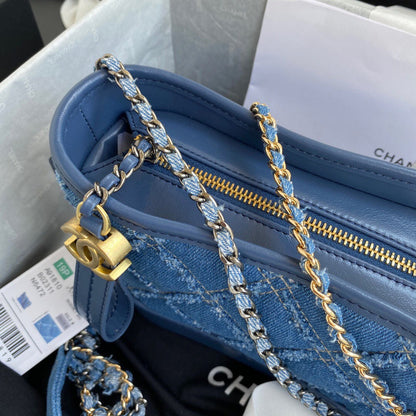Anum Bags Detail