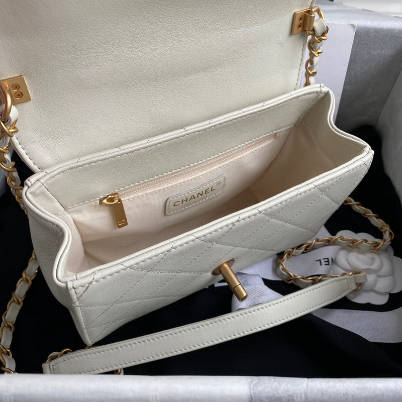 Anum Bags Detail