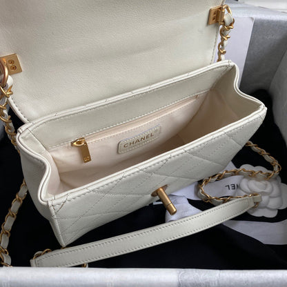 Anum Bags Detail