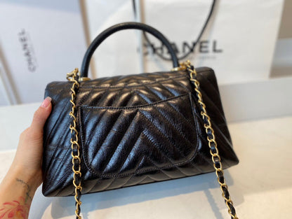 Anum Bags Detail