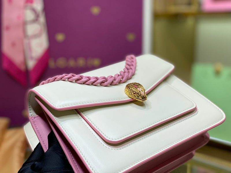 Anum Bags Detail