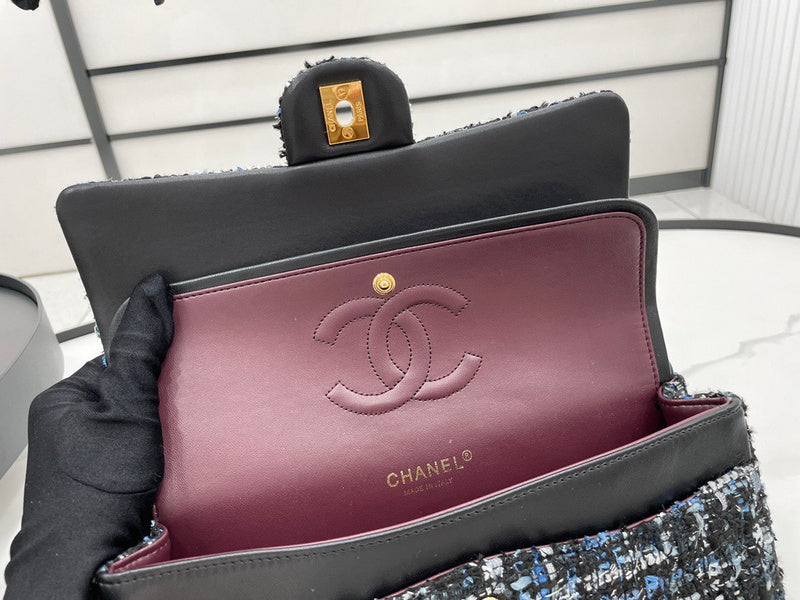 Anum Bags Detail
