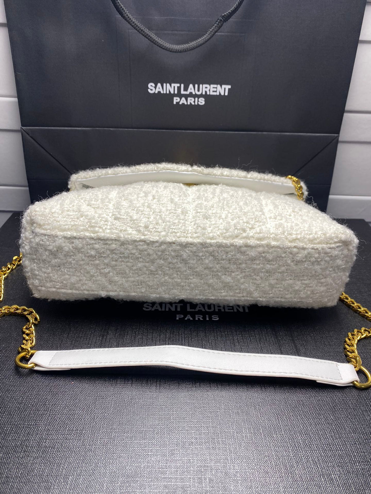 Anum Bags Detail