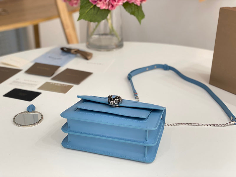 Anum Bags Detail