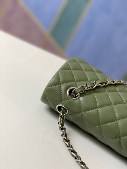 Anum Bags Detail