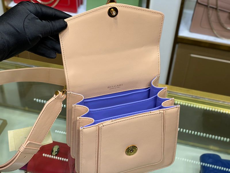 Anum Bags Detail