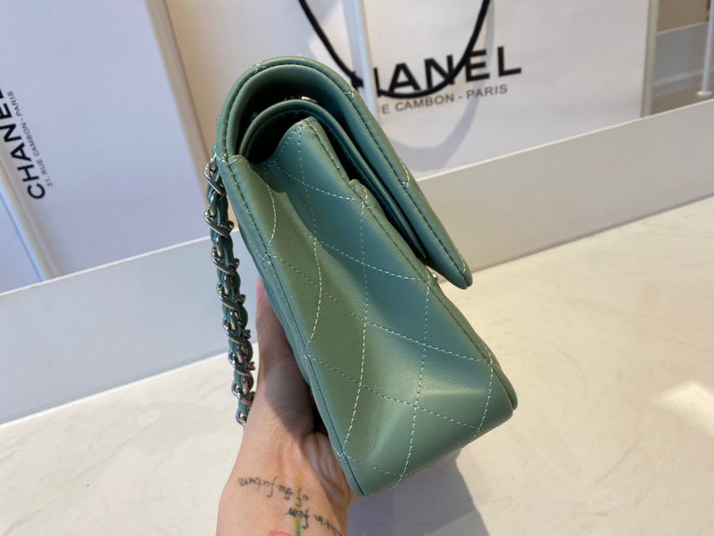 Anum Bags Detail