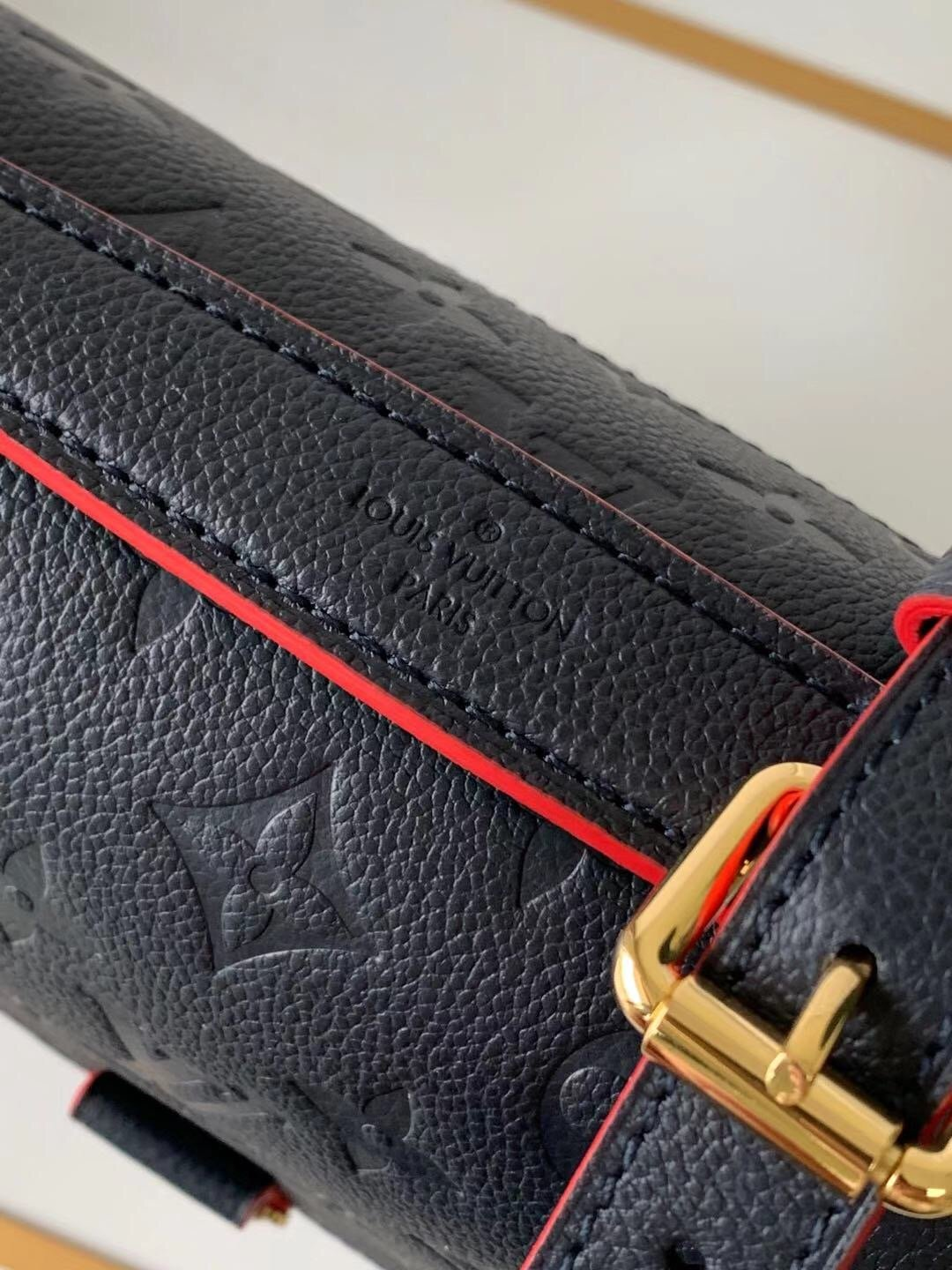 Anum Bags Detail