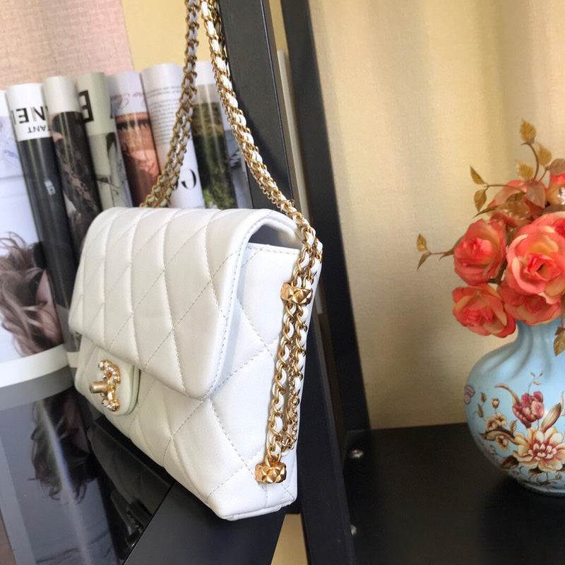 Anum Bags Detail