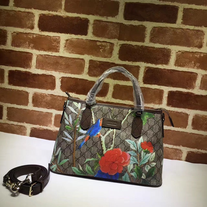 Anum Bags Detail