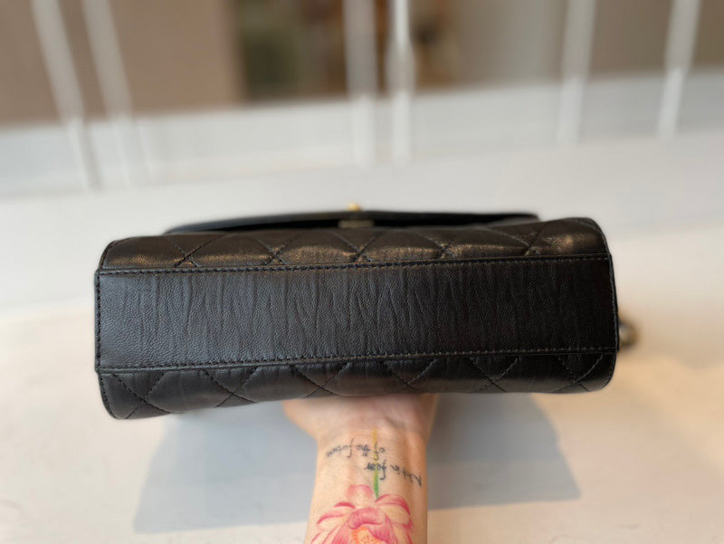 Anum Bags Detail