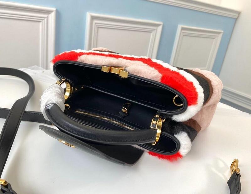 Anum Bags Detail