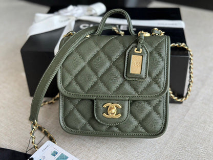 Anum Bags Detail