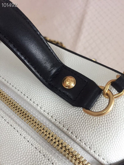 Anum Bags Detail