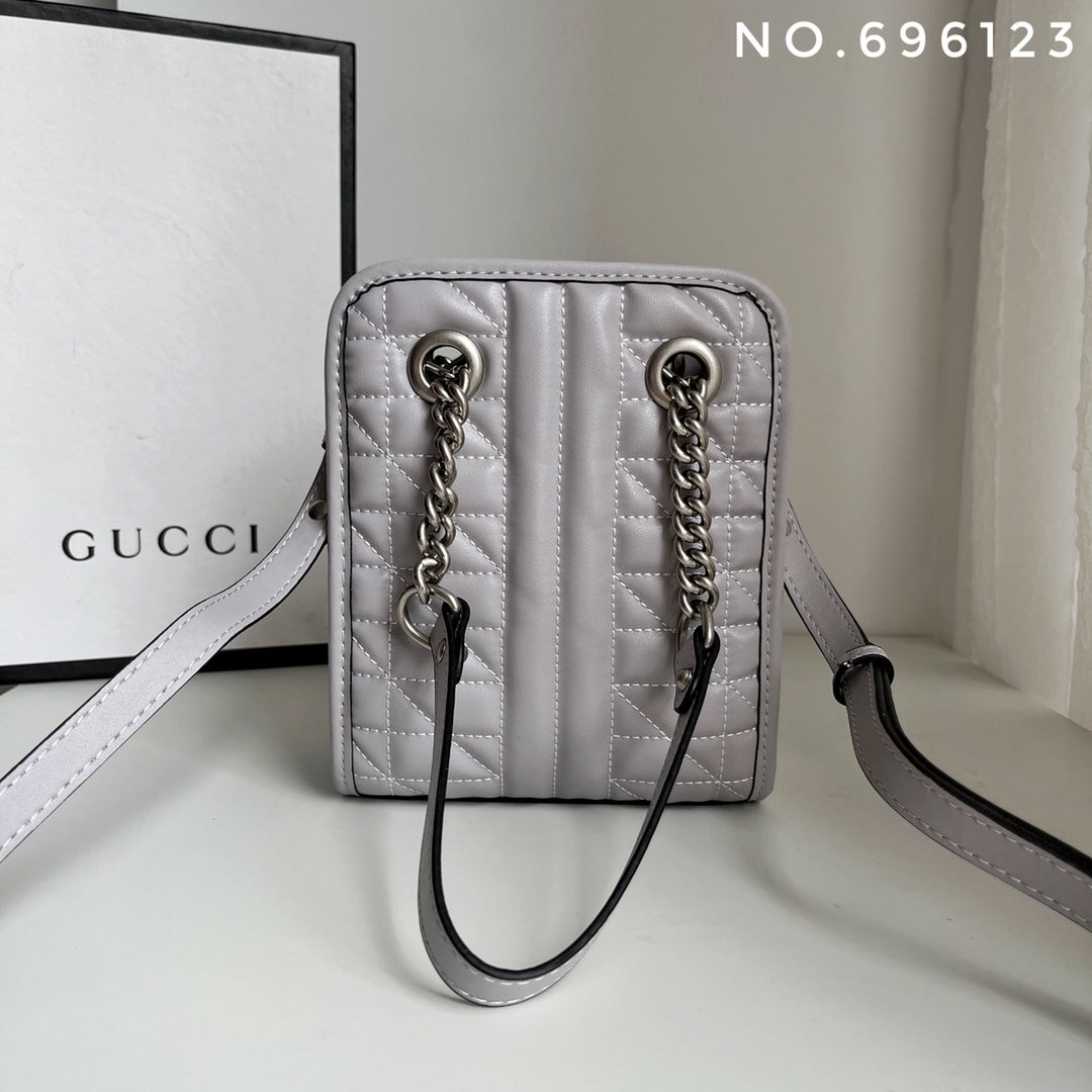 Anum Bags Detail