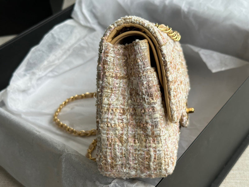 Anum Bags Detail