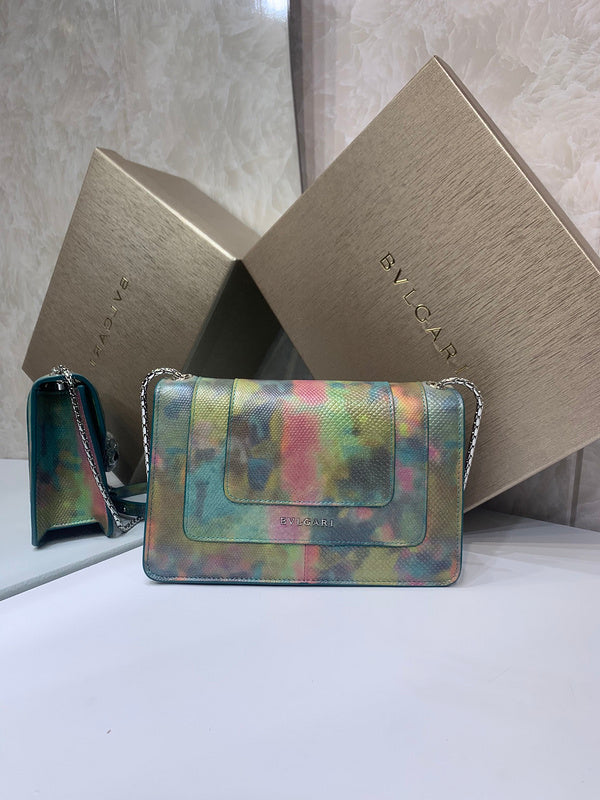 Anum Bags Detail