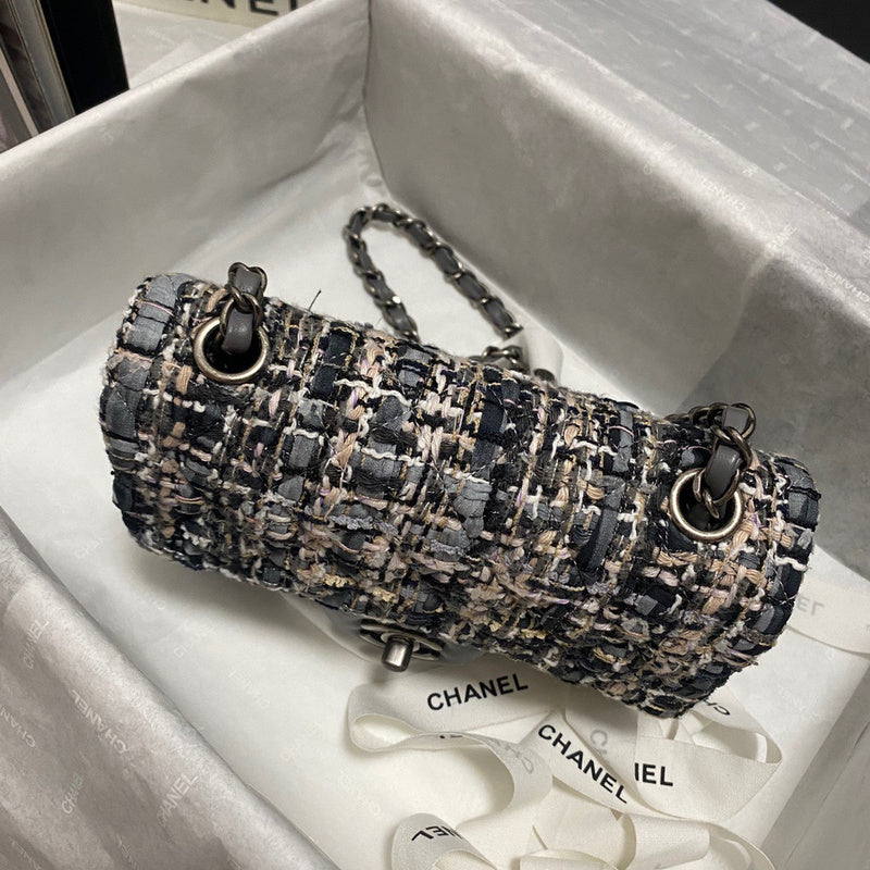 Anum Bags Detail