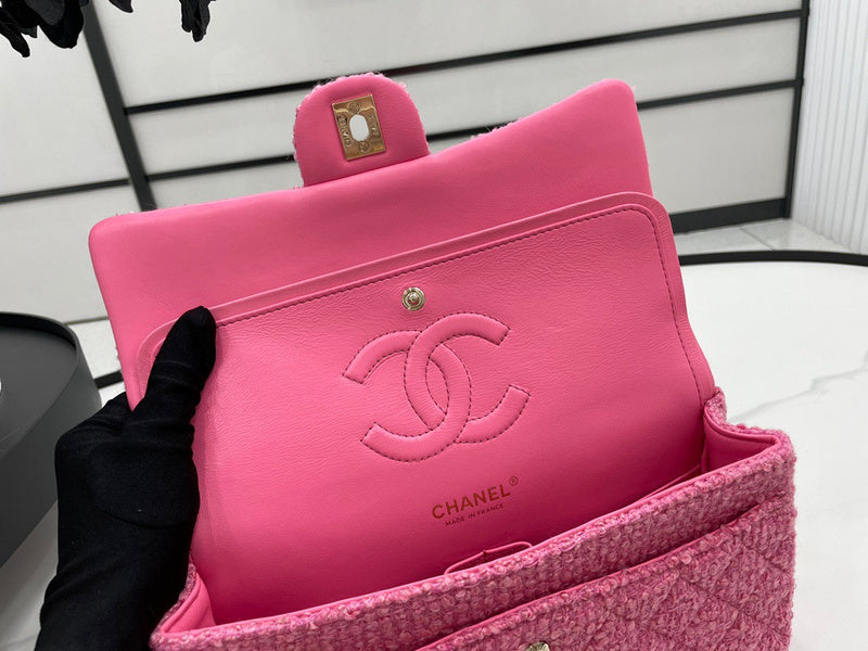 Anum Bags Detail