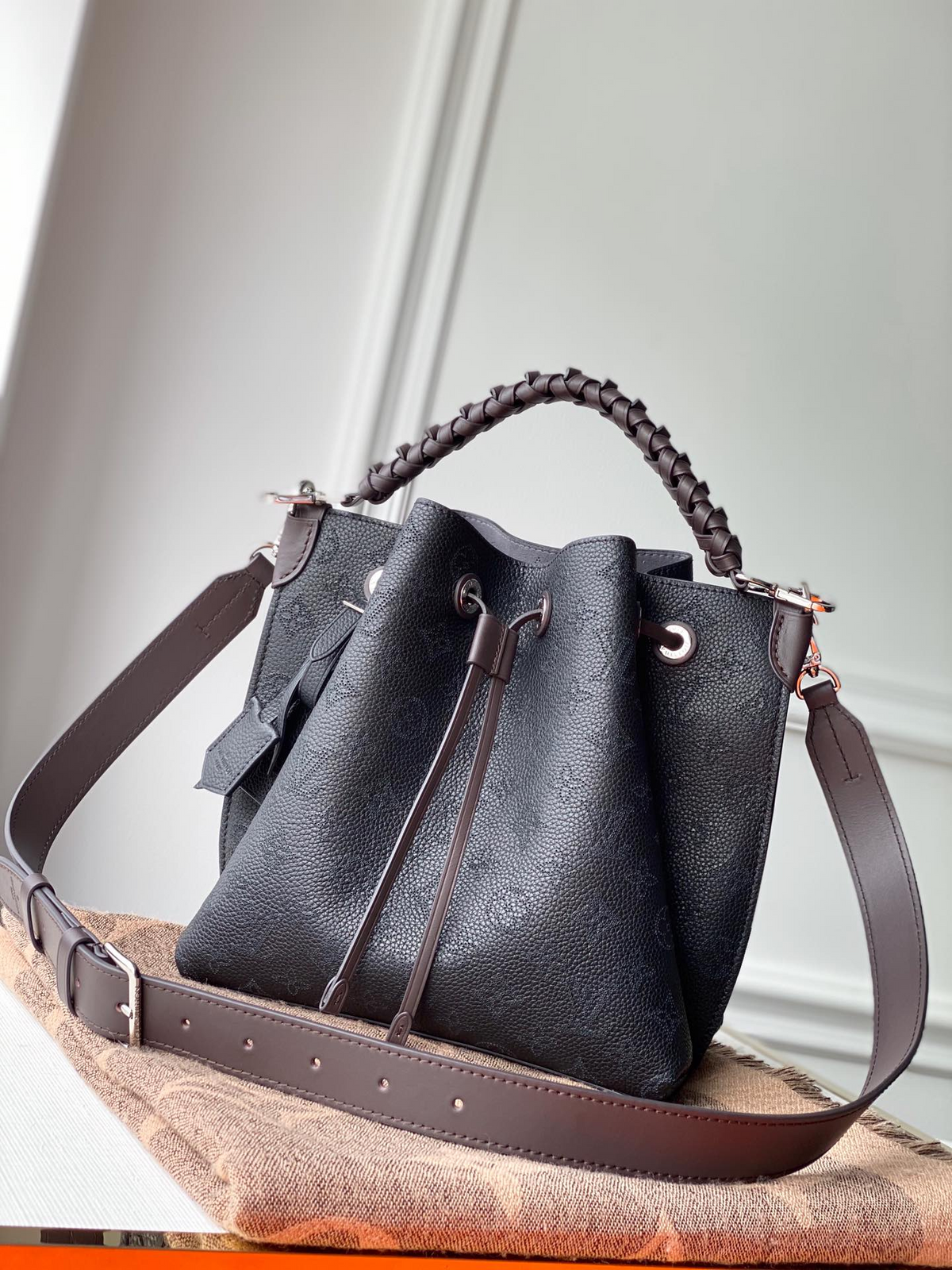 Anum Bags Elite Carryalls