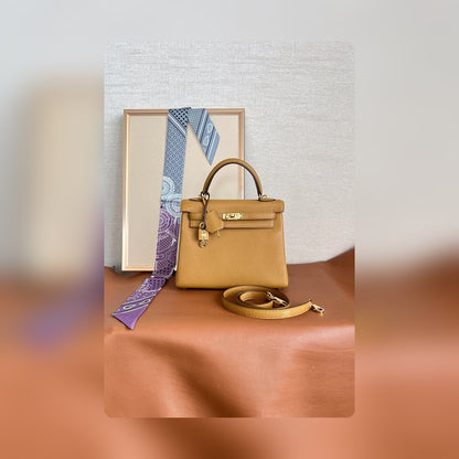 new-luxury-designer-bags-nm23913