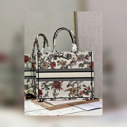 Anum Bags Detail