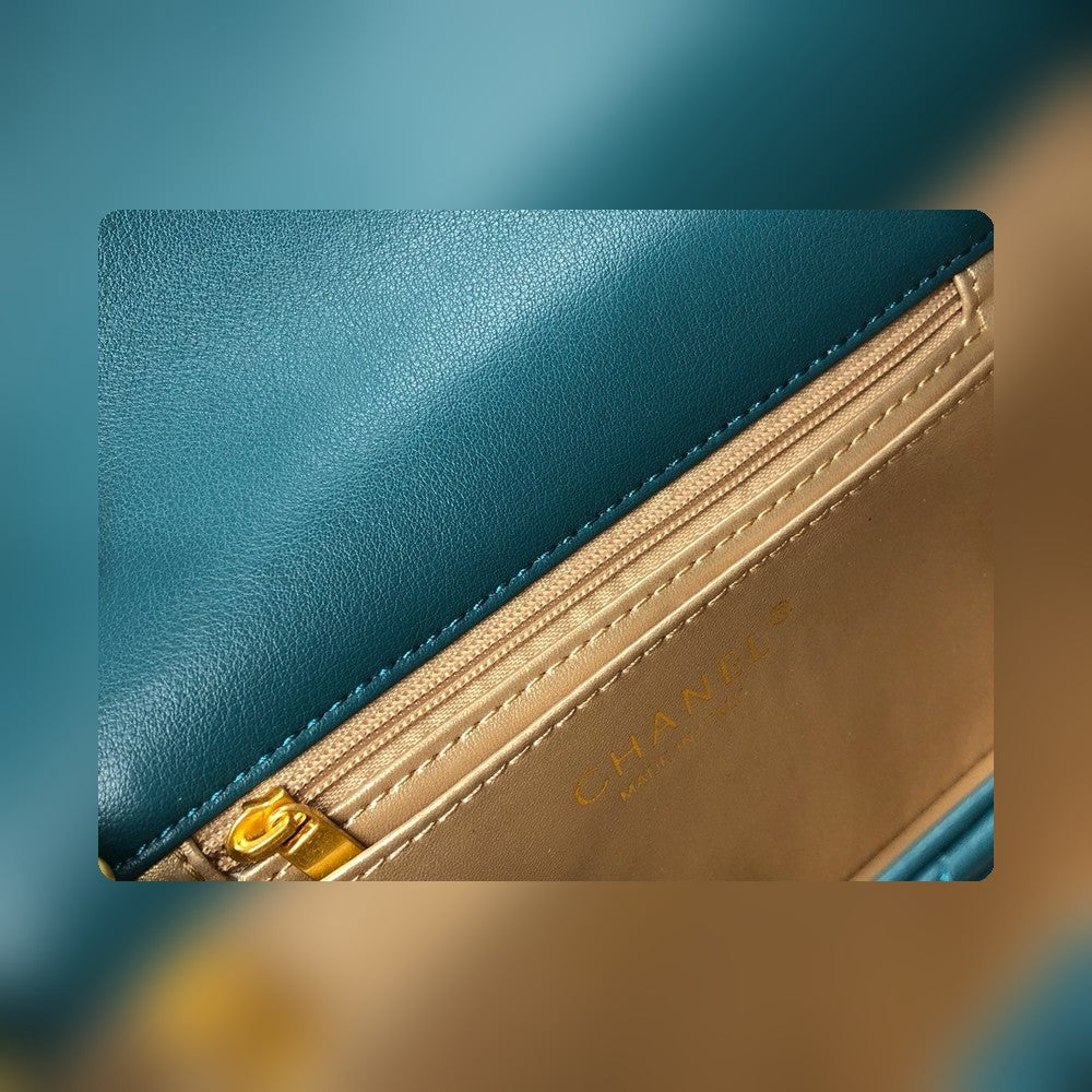 Anum Bags Detail