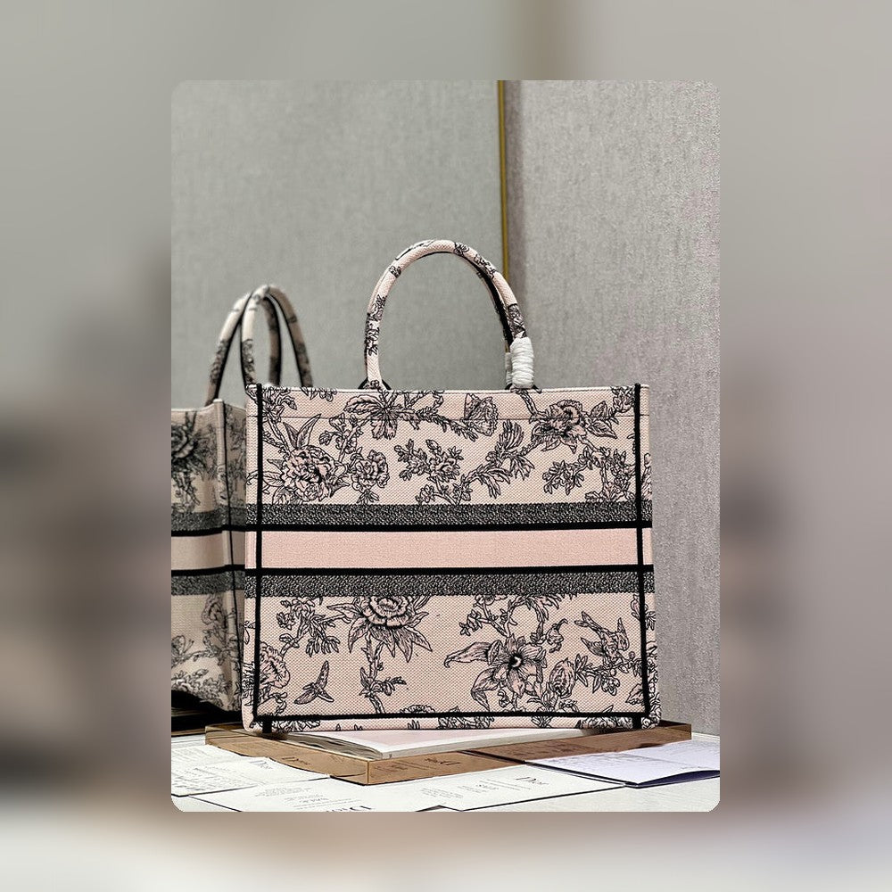 Anum Bags Detail