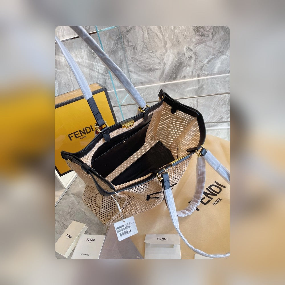 Anum Bags Detail