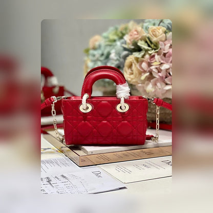 Anum Bags Detail