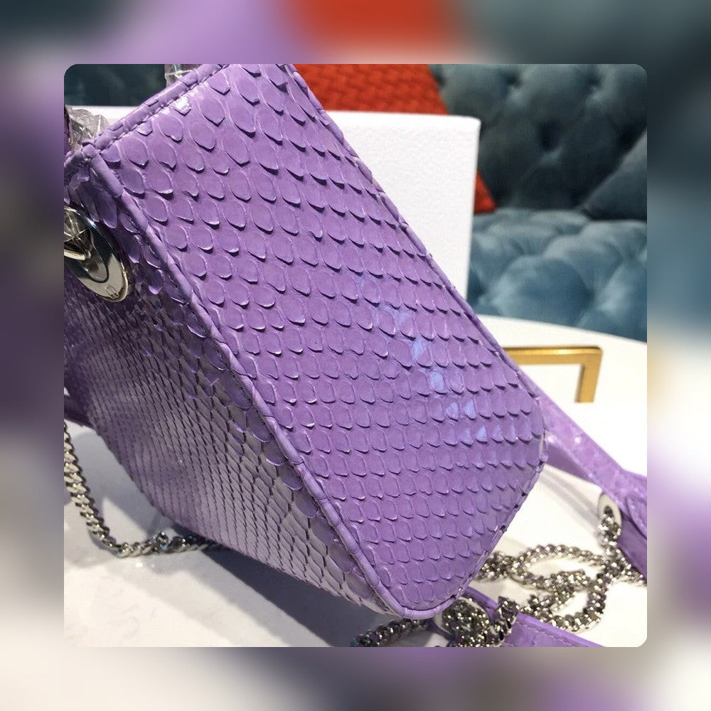 Anum Bags Detail