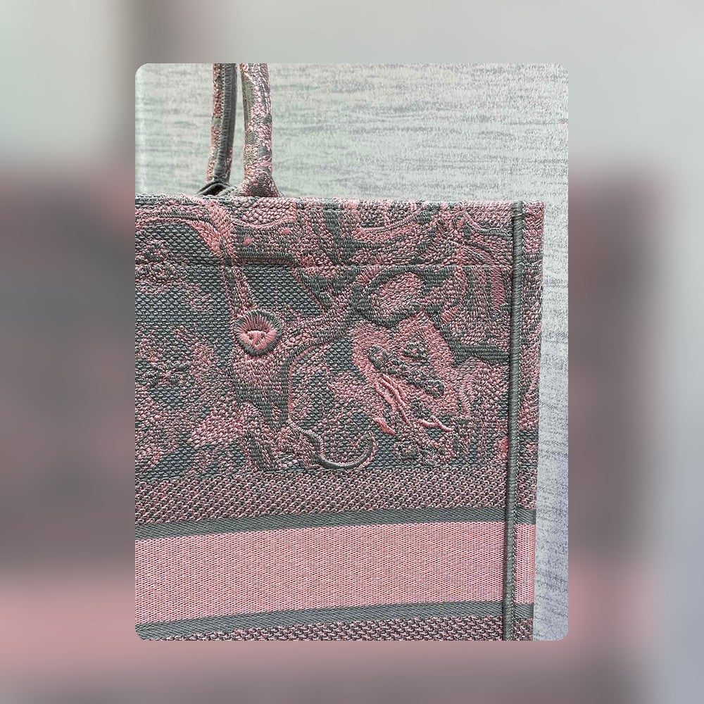 Anum Bags Detail