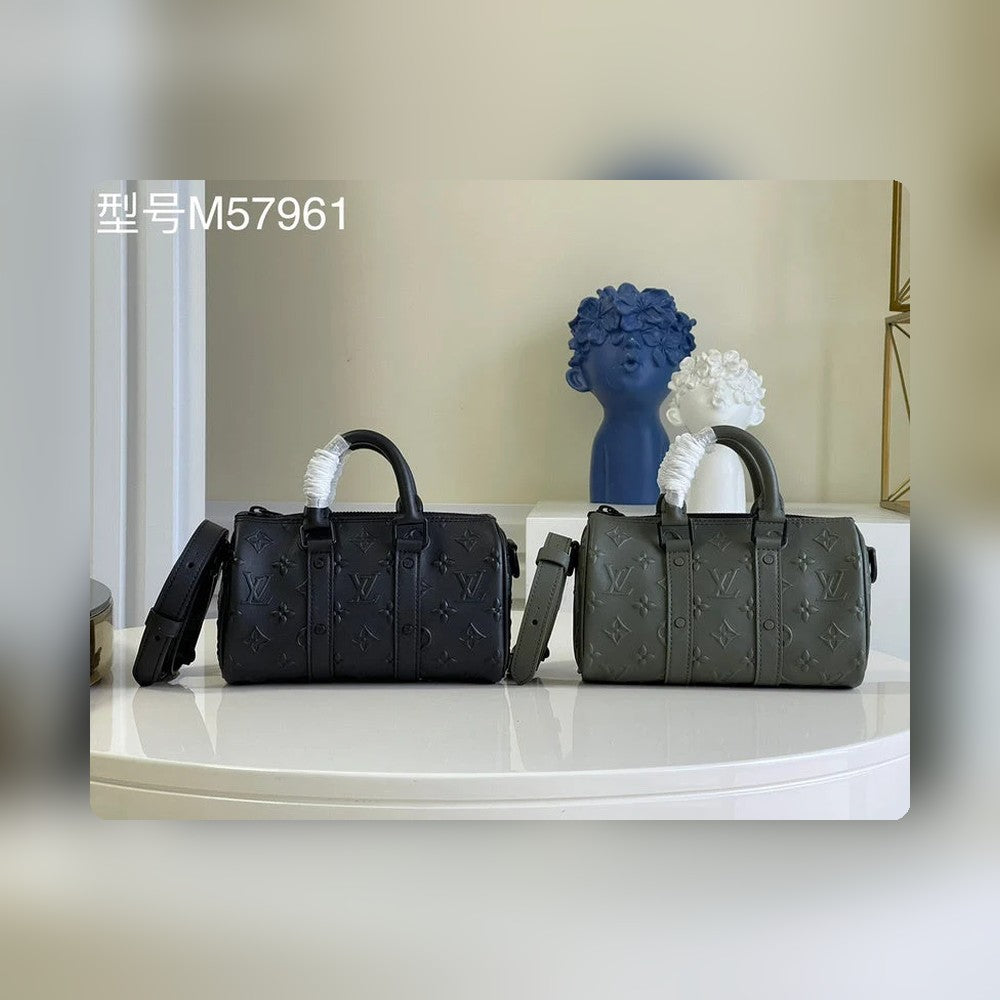 Anum Bags Detail