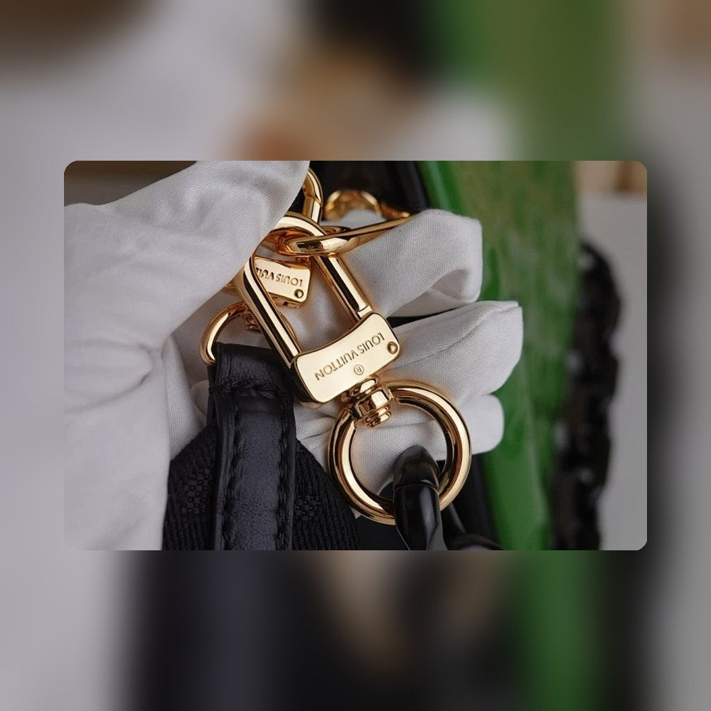 Anum Bags ln Luxury Bag --56015