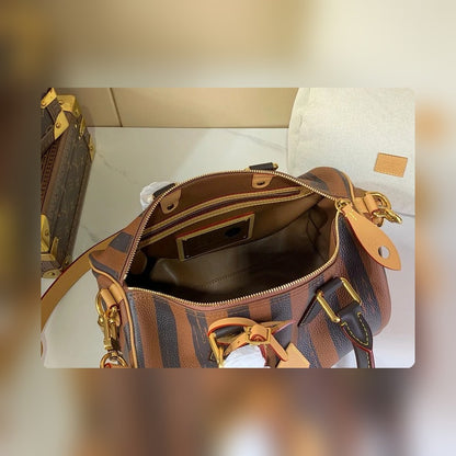 Anum Bags ln Luxury Bag --56525