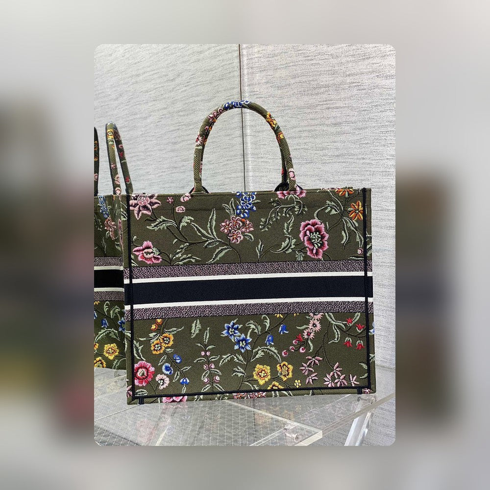 Anum Bags Detail
