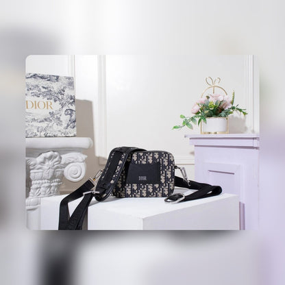 Anum Bags Detail