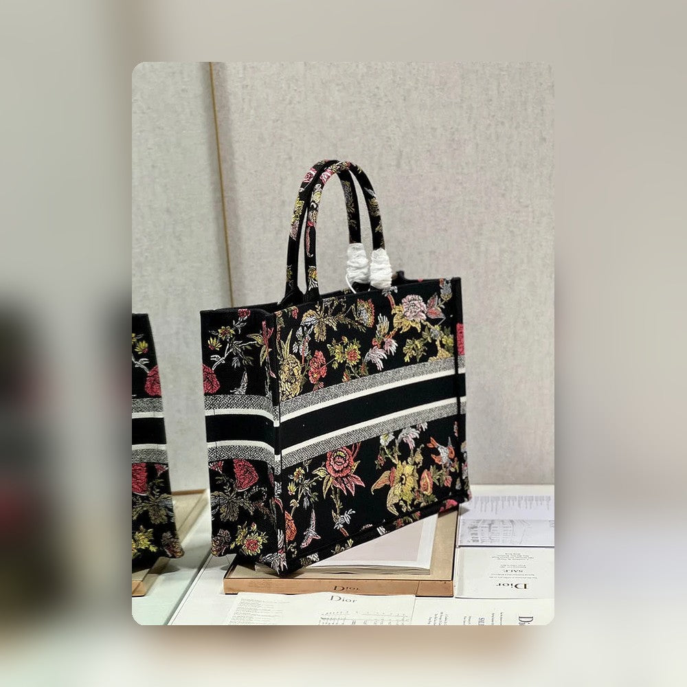 Anum Bags Detail